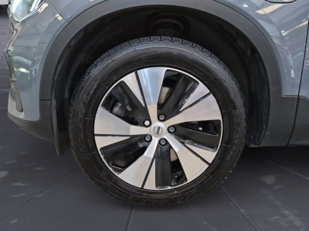 2023 Volvo XC40 - photo 11