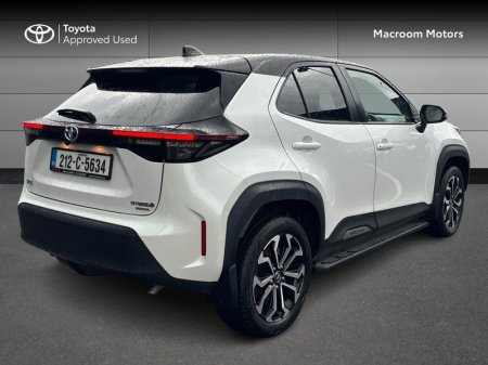 2021 Toyota Yaris Cross - photo 2