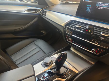 2023 BMW 5-Series - photo 16