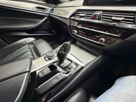 2018 BMW 5-Series - photo 22