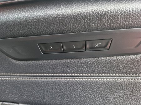 2017 BMW 5-Series - photo 30