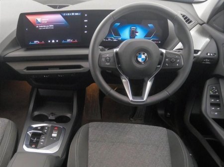 2026 BMW 1-Series - photo 5