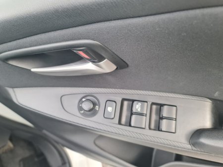 2015 Mazda Demio - photo 20