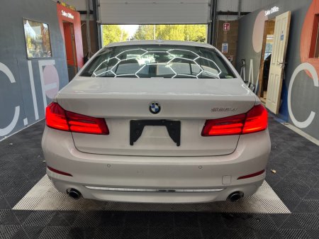 2017 BMW 5-Series - photo 4