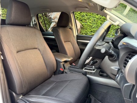 2023 Toyota Hilux - photo 16