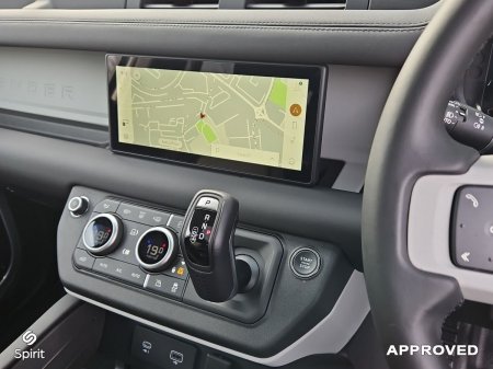 2025 Land Rover Defender - photo 10