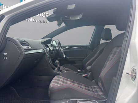 2014 Volkswagen Golf - photo 15