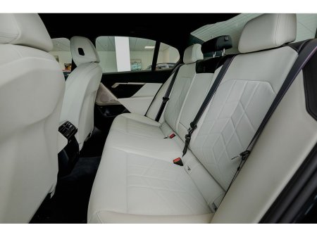 2025 BMW i5 - photo 24