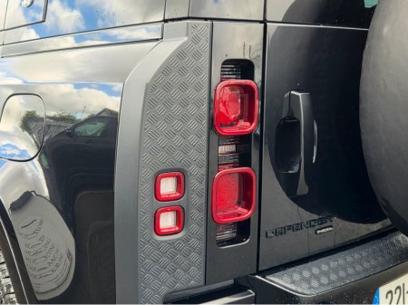 2022 Land Rover Defender - photo 10
