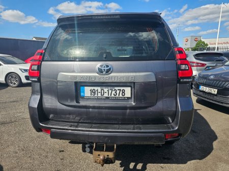 2019 Toyota Land Cruiser - photo 5