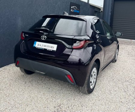 2020 Toyota Yaris - photo 16