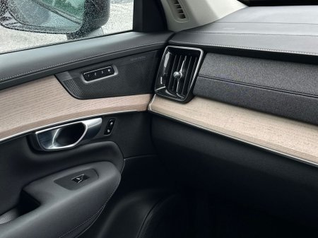 2025 Volvo XC90 - photo 17
