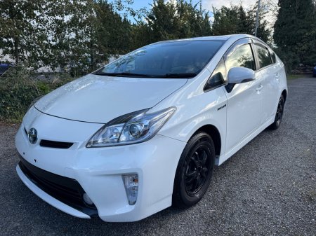 2015 Toyota Prius - photo 2