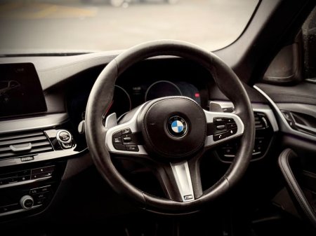 2018 BMW 5-Series - photo 13