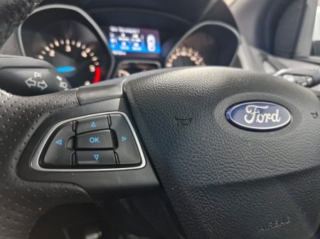 2018 Ford Focus - photo 25