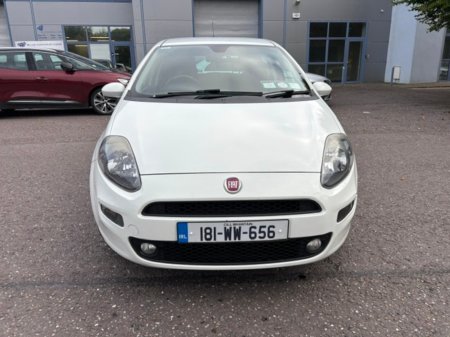 2018 Fiat Punto - photo 2