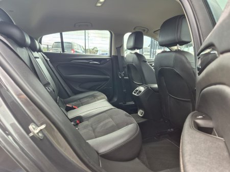 2022 Opel Insignia - photo 17