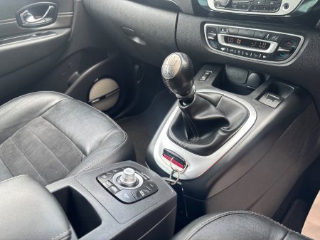 2014 Renault Grand Scenic - photo 10