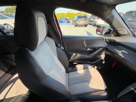 2021 Peugeot 208 - photo 27