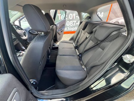 2015 Ford Fiesta - photo 13