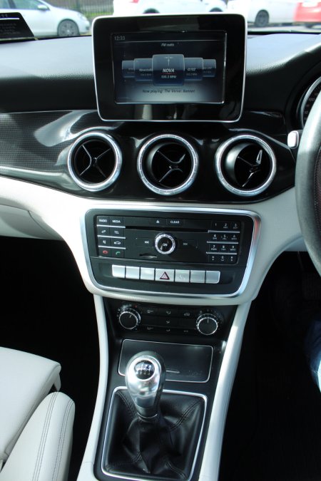 2017 Mercedes-Benz CLA - photo 11