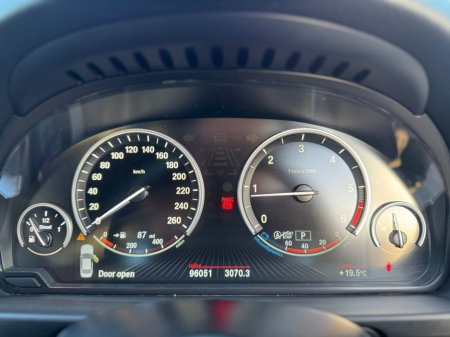 2016 BMW 5-Series - photo 14