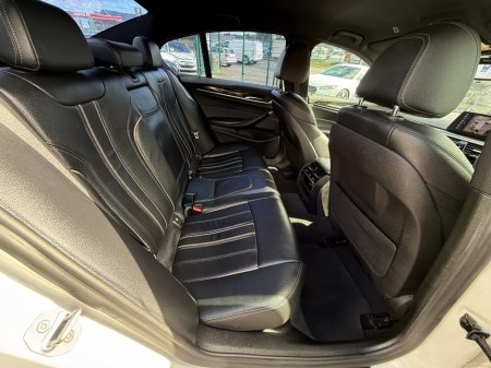 2017 BMW 5-Series - photo 7