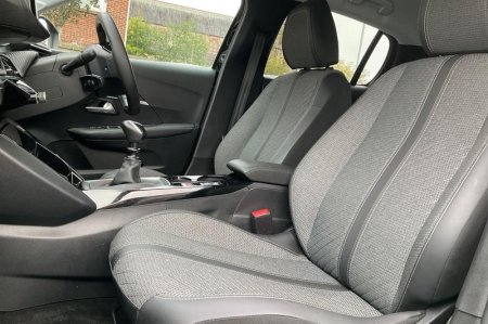 2025 Peugeot 208 - photo 19