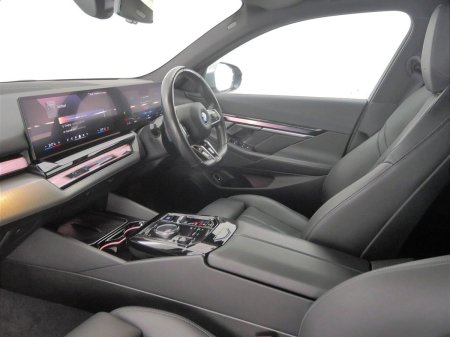 2024 BMW i5 - photo 7