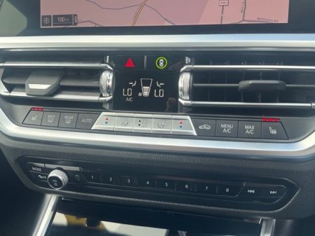 2022 BMW 3-Series - photo 21