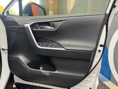2025 Toyota RAV4 - photo 19