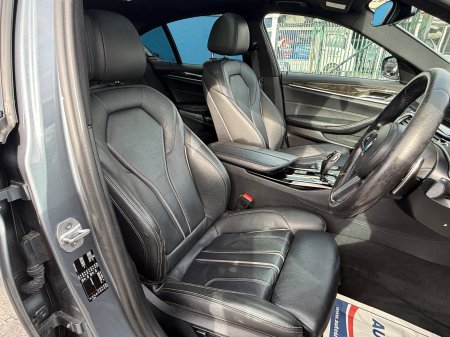 2017 BMW 5-Series - photo 11