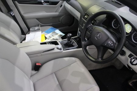 2011 Mercedes-Benz C-Class - photo 14