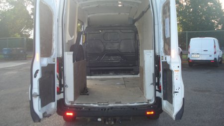 2022 Ford Transit - photo 4