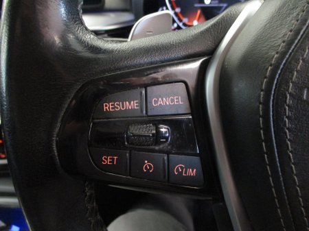 2023 BMW 5-Series - photo 23