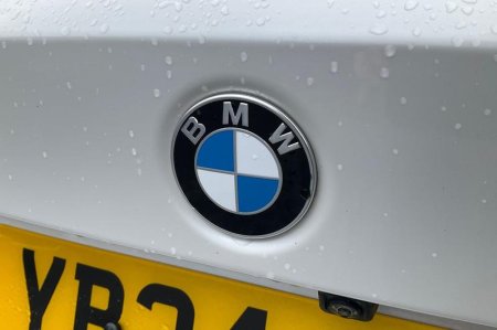 2024 BMW 3-Series - photo 40