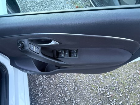 2015 Volkswagen Polo - photo 16
