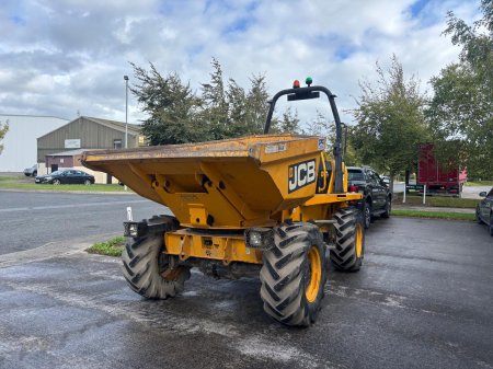 0 JCB  - photo 8