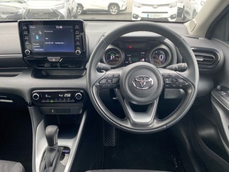 2023 Toyota Yaris - photo 9