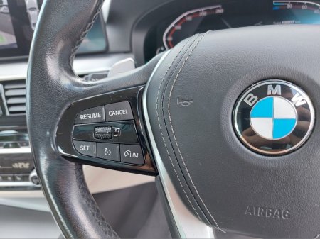 2021 BMW 5-Series - photo 17