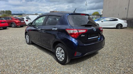 2018 Toyota Vitz - photo 6