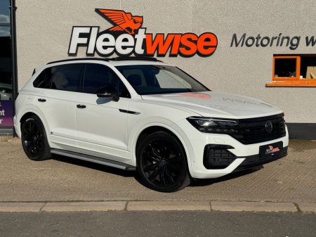 2023 Volkswagen Touareg Black Edition