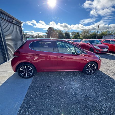 2017 Peugeot 208 - photo 10