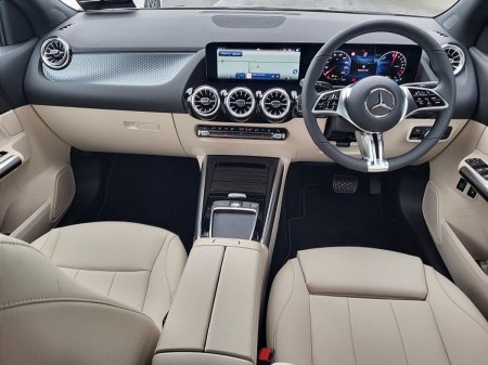 2027 Mercedes-Benz GLA - photo 4