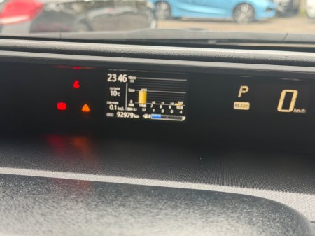 2018 Toyota Aqua - photo 17