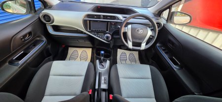 2015 Toyota Aqua - photo 7