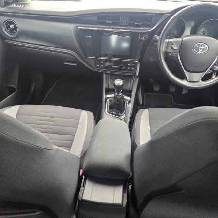 2016 Toyota Auris - photo 12