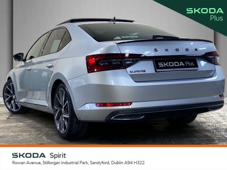 2021 Skoda Superb - photo 3