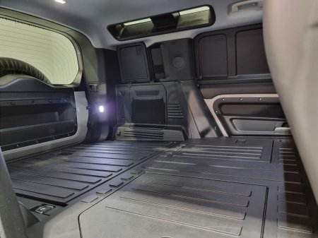 2026 Land Rover Defender - photo 27