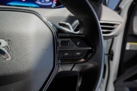 2023 Peugeot 3008 - photo 17
